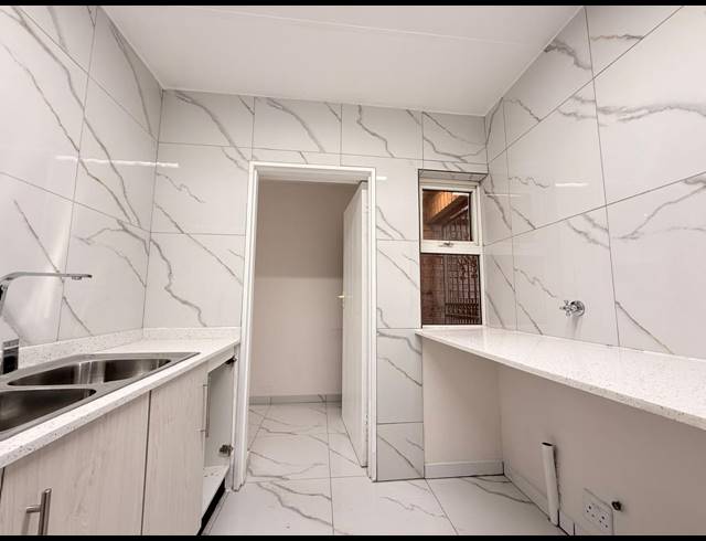 4 BEDROOM TOWNHOUSE FOR SALE IN AVIARY HILL